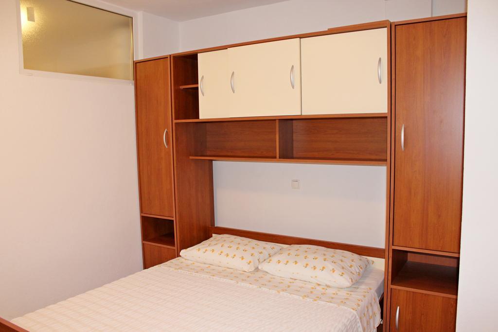 Apartments Petric Makarska Exterior photo